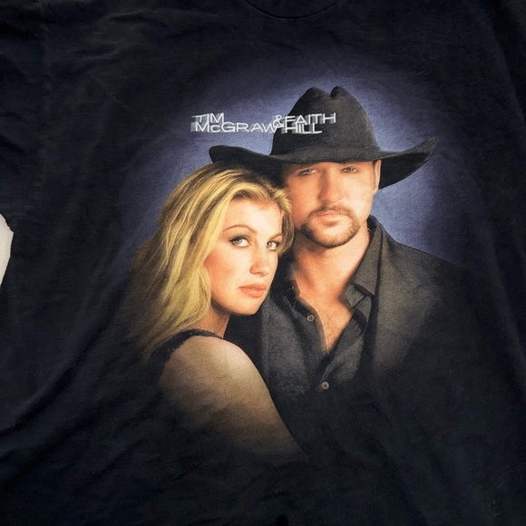 Vintage Tim McGraw & Faith Hill Concert T-shirt - Picture 3 of 3